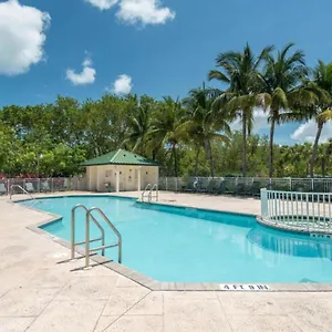 Holiday home Sunrise Suites Grand Bahama #106, Key West